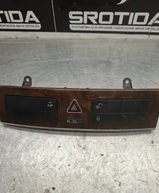 Mercedes-Benz C W203 Hazard light switch 2038702510
