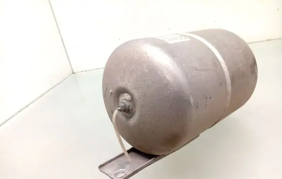 Mercedes-Benz R W251 Air suspension tank/reservoir A2513200015