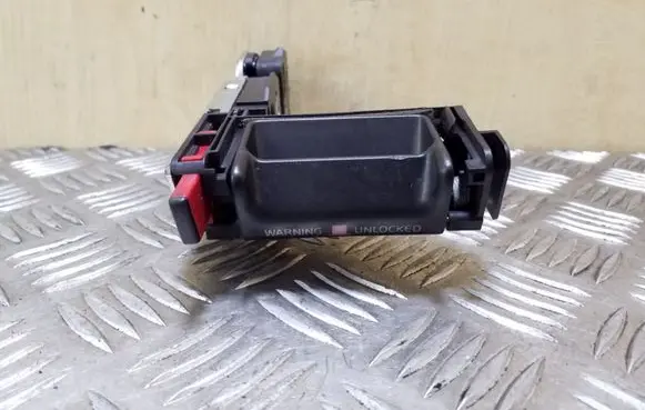 Volvo XC70 Seat back rest lock catch 30761355