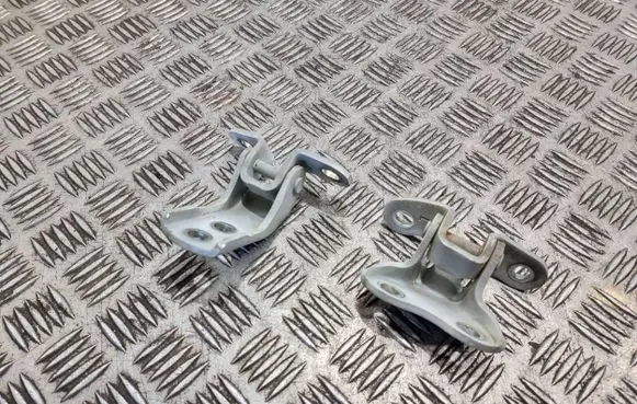 Citroen C1 Front door hinge set 