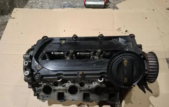 Audi A4 S4 B7 8E 8H Engine head 0593AL