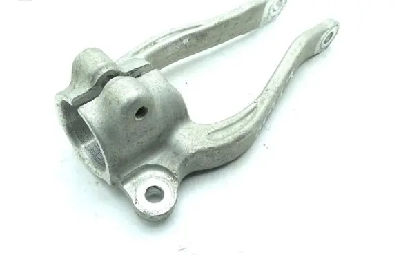 BMW 5 G30 G31 G38 Front upper strut mount 6861199