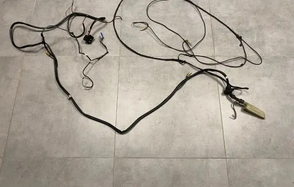 BMW 7 E23 Front ABS sensor wiring 61111376260