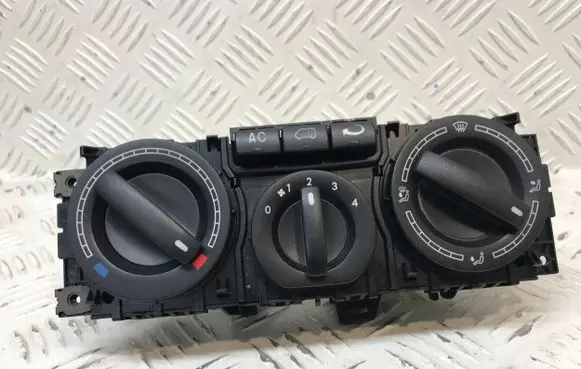 Volkswagen Transporter - Caravelle T5 Climate control unit 7H0820045E9B9