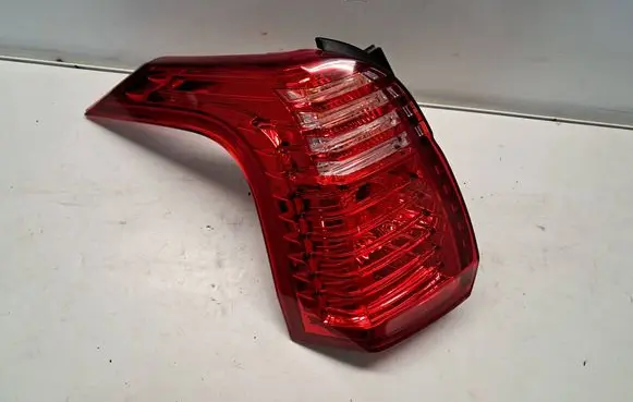 Rear/tail lights