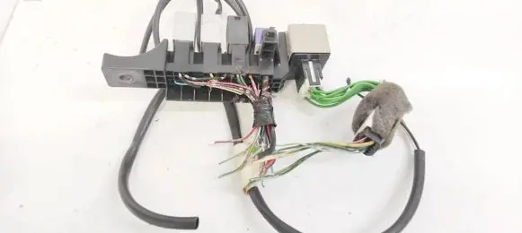Toyota Avensis T250 Fuse box set E11020100