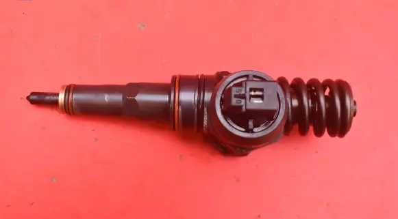 Audi A3 S3 8P Fuel injector 038130073A