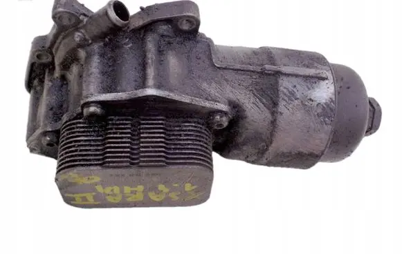 Citroen Xsara Oil filter mounting bracket