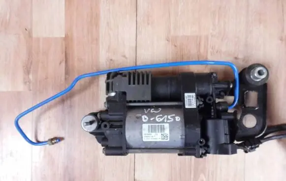 Porsche Cayenne (92A) Air suspension compressor/pump 7P0616006H 7D0616006H