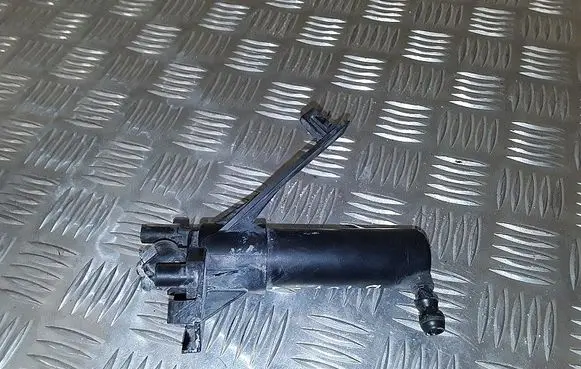 Opel Astra H Headlight washer spray nozzle 
