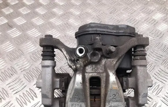 Toyota Yaris XP210 Rear brake caliper 