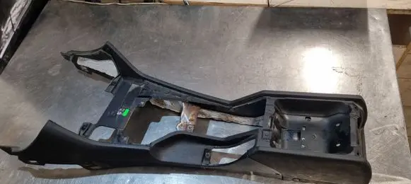 BMW 5 E39 Center console 8159687
