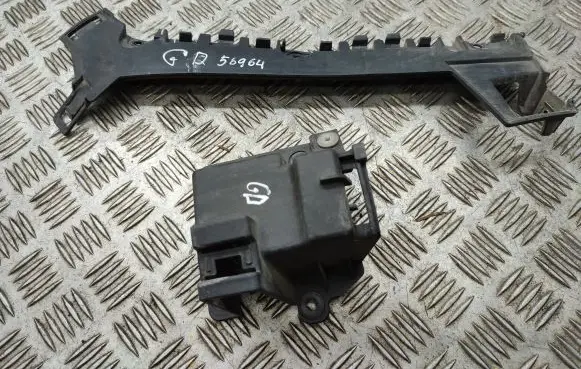Ford B-MAX Rear bumper mounting bracket AV1117E850AC