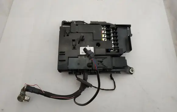 Volkswagen Touareg II Fuse box set 7P0937548F