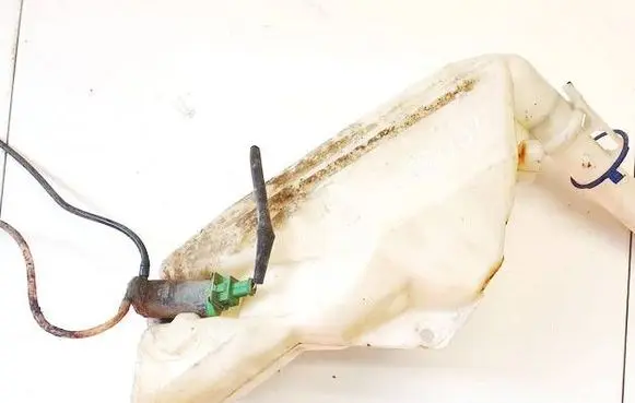 Peugeot 206 Windscreen/windshield washer pump 90095