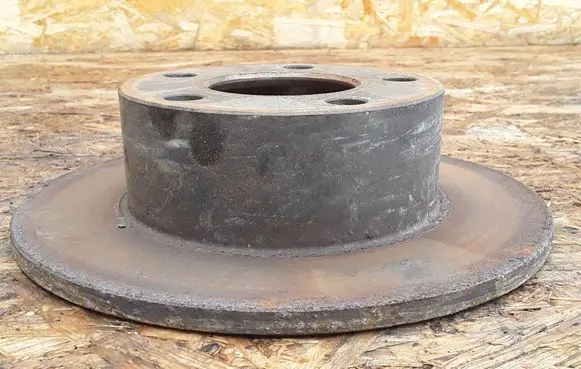 Volkswagen PASSAT B5.5 Rear brake disc