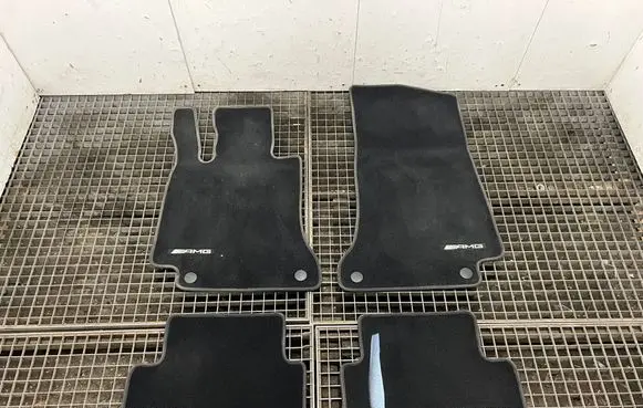 Mercedes-Benz C W205 Car floor mat set A2056808811 Q0012002