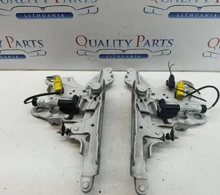 BMW X1 F48 F49 Engine bonnet/hood hinges 0589P1000095