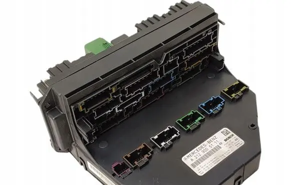 Mercedes-Benz E W212 Fuse module HENCAR2129005111