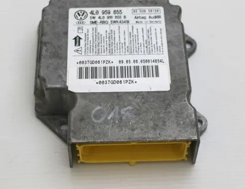 Audi Q7 4L Airbag control unit/module 4L0910655