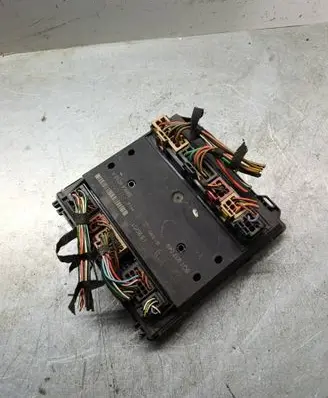 Skoda Fabia Mk1 (6Y) Comfort/convenience module 6q1937049
