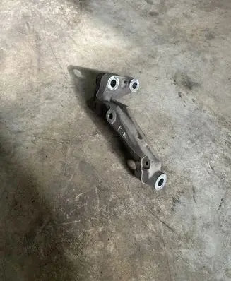 Opel Grandland X Engine mounting bracket