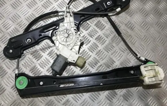 BMW 1 E81 E87 Sliding door window regulator with motor 7067795 7138465e
