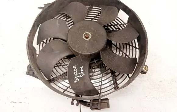 Mitsubishi Space Star Radiator cooling fan shroud