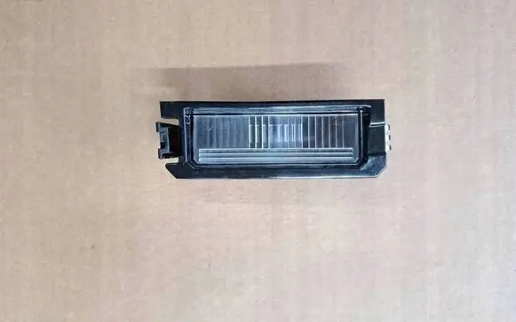 Hyundai i30 Number plate light 92502-F6000