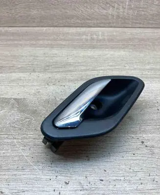 BMW 5 E39 Front door interior handle 7032926