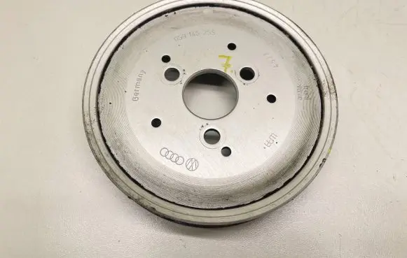 Audi A6 S6 C5 4B Power steering pump pulley 059145255