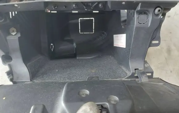 Ford Galaxy Glove box 6M21004406AD 6M21U04405AD 13312090