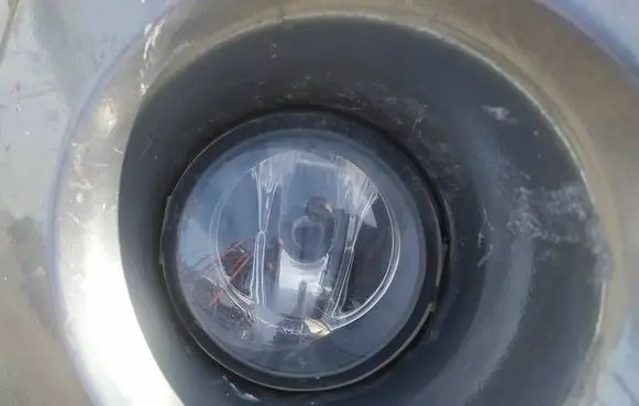 Suzuki Grand Vitara II Front fog light