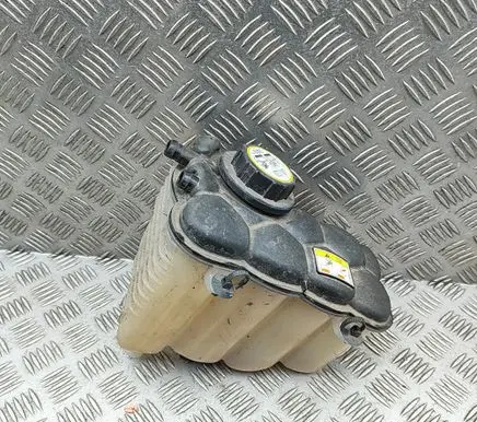 Jaguar F-Pace Coolant expansion tank/reservoir GX738A080AC HX738A080AA