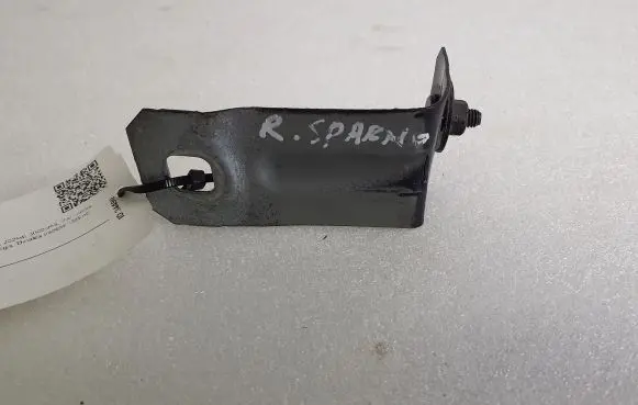 Maserati Levante Fender mounting bracket