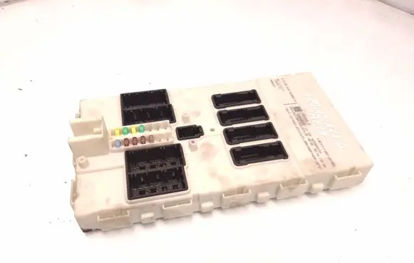 BMW 1 F20 F21 Central body control module 9315685 524509F07 10681810
