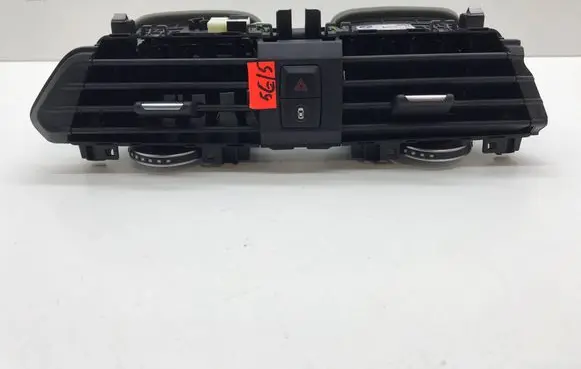 BMW X3 G01 Dash center air vent grill 9371467 6422 11916410