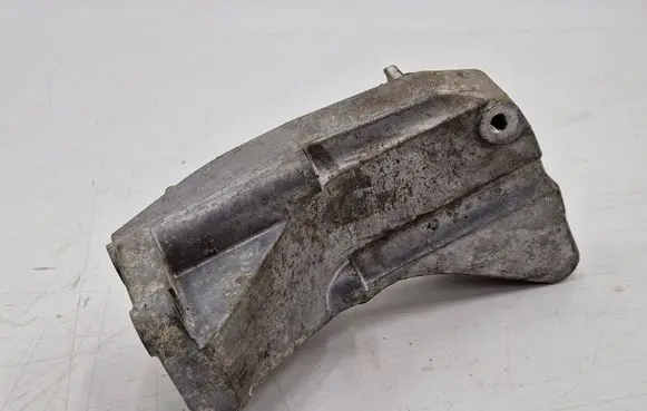 Mitsubishi Outlander Engine mounting bracket