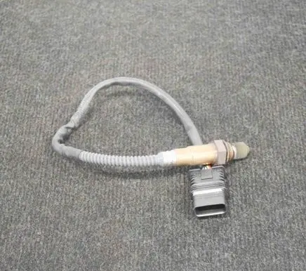 BMW 2 F22 F23 Lambda probe sensor 7596908 0258027016