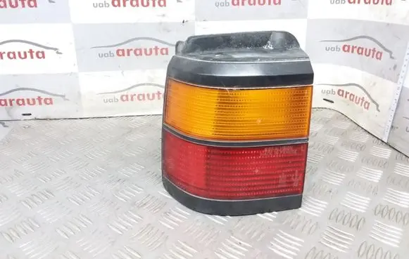 Volkswagen PASSAT B3 Rear/tail lights 333945111 333945257