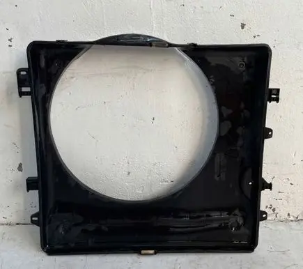 Iveco Daily 5th gen Radiator cooling fan shroud 5801255818