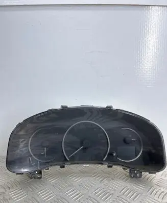 Lexus CT 200H Speedometer (instrument cluster) 8380076670