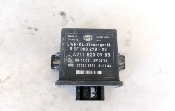 Mercedes-Benz CLS C219 Light module LCM a2118200985 5df008278-05