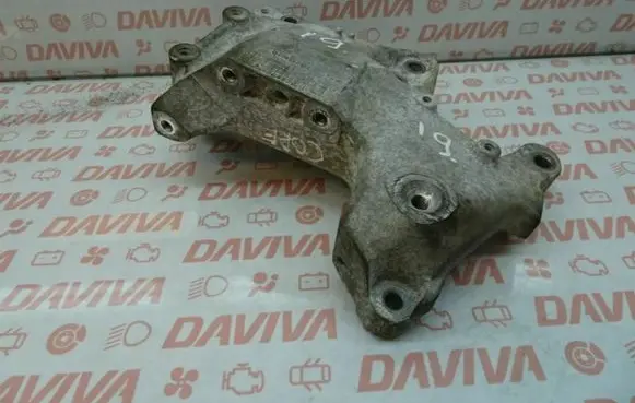 Opel Vivaro Engine mounting bracket 112313054 1688164