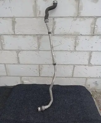 Porsche Boxster 986 Engine coolant pipe/hose 98710685102