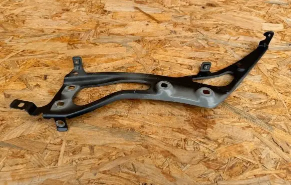 BMW 2 F45 Fender mounting bracket 7297200