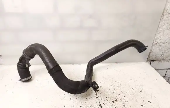 Intercooler hose/pipe