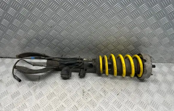 BMW X6 F16 Front shock absorber with coil spring 6875083