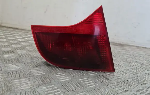 Audi A4 S4 B7 8E 8H Tailgate rear/tail lights