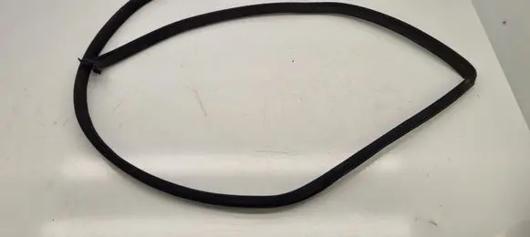 Mercedes-Benz S W126 Front door rubber seal